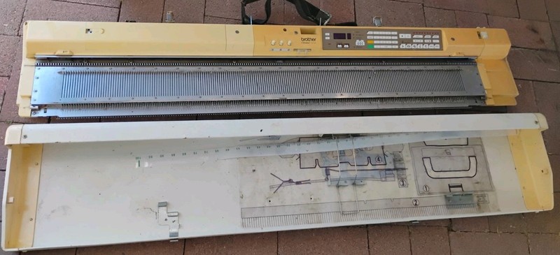 KH-930 Brother Knitting Machine For Repair Or Reuse For Parts Only