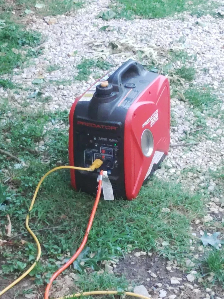 Predator 2000 Watt Super Quiet Inverter Generator with CO Secure Technology NEW - Image 4 of 4