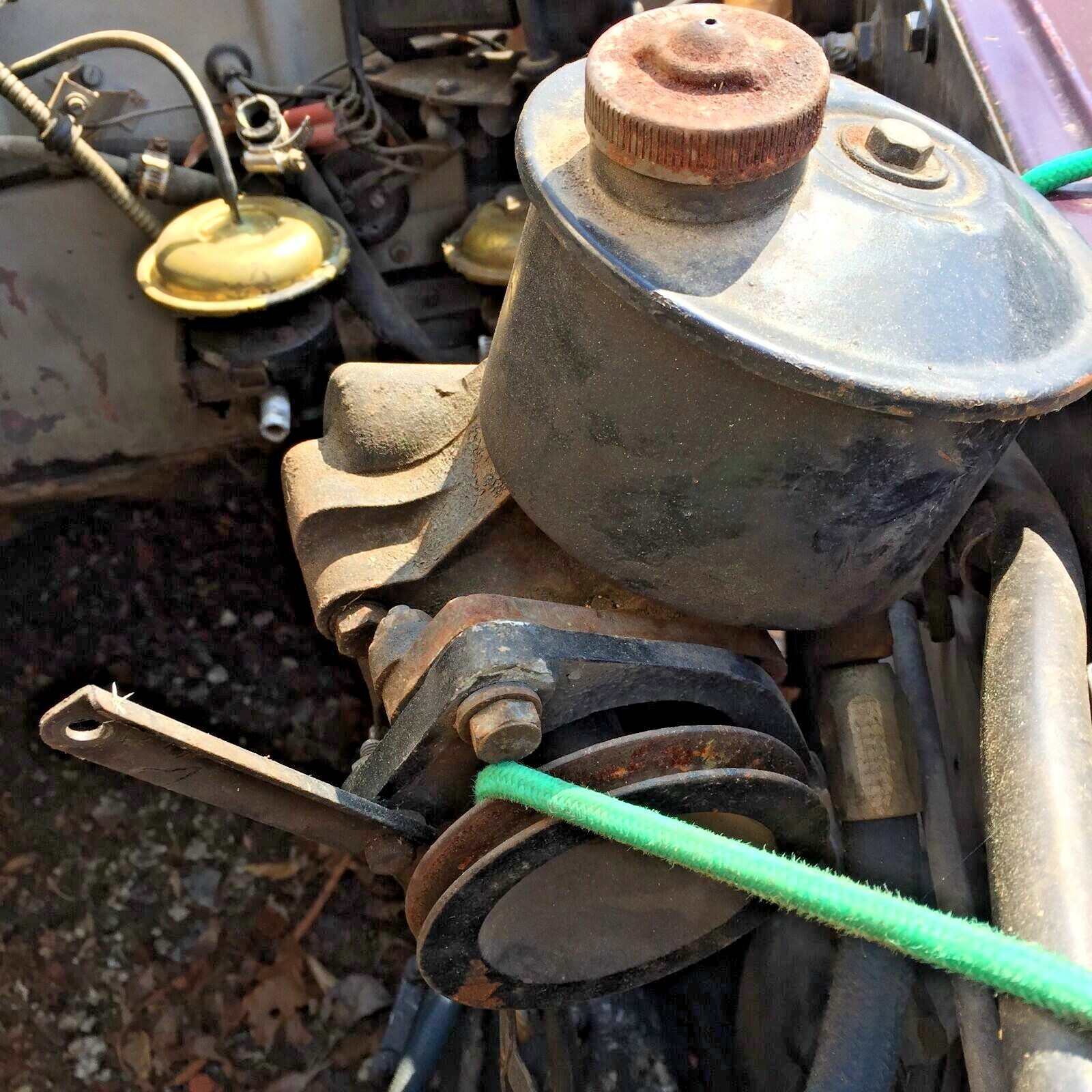 ROLLS ROYCE SILVER CLOUD P V BENTLEY P/S PUMP. THE WORLDS LARGEST USED INVENTORY