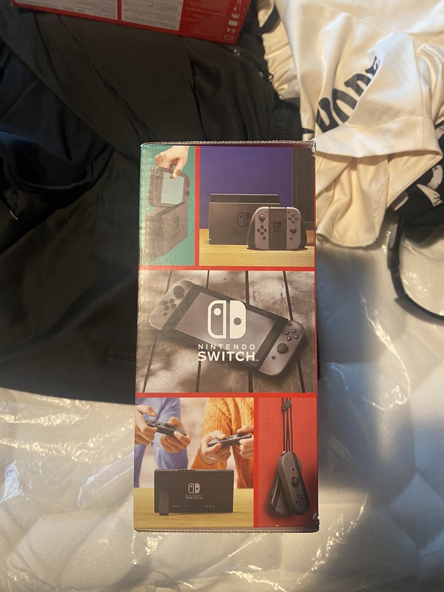 Nintendo Switch HAC-001(-01) 32GB Console with Gray Joy‑Con for