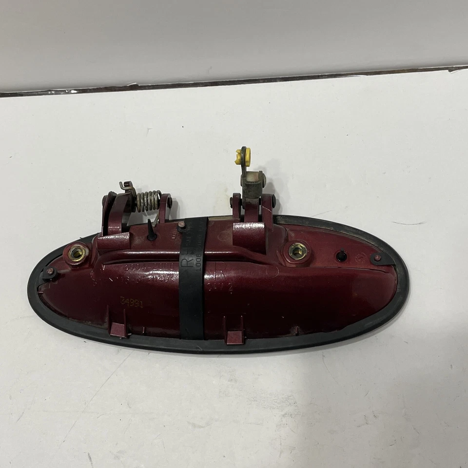 Manija de puerta exterior trasera derecha Buick Lesabre 2000-2005 OEM roja Foto 3 de 4