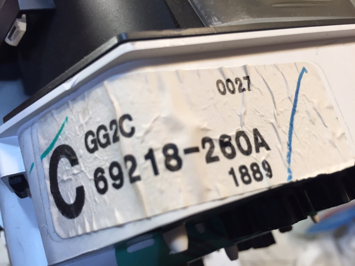 mazda ページです！ ✓ 2000 Mazda 626 2.5 Instrument Speedometer Gauge Cluster