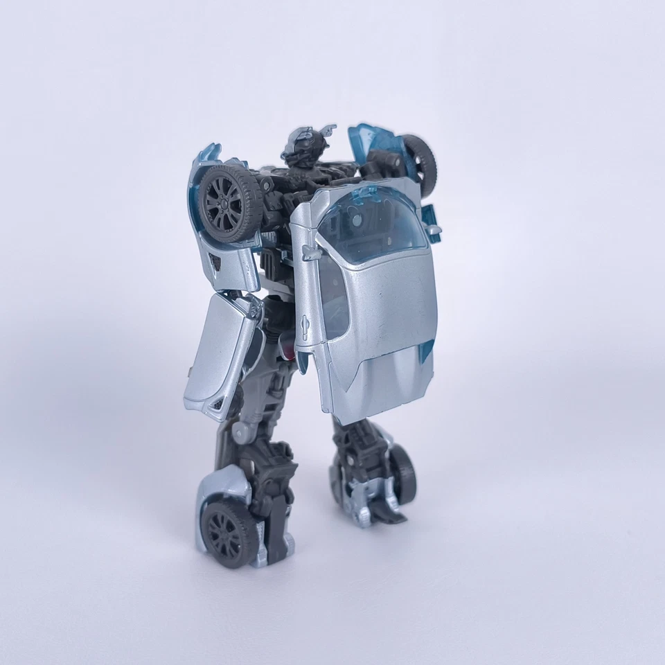 Transformers Autobot Jazz Complete SS-10 Studio Series Deluxe Class - Read - Image 3 of 4