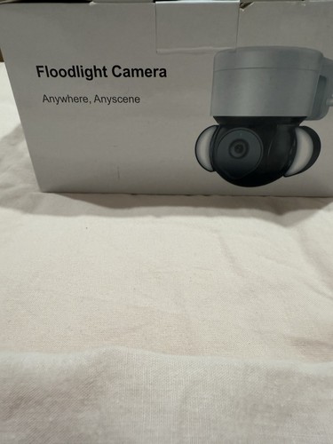 Floodlight Security Surveillance Camera - Picture 2 of 4