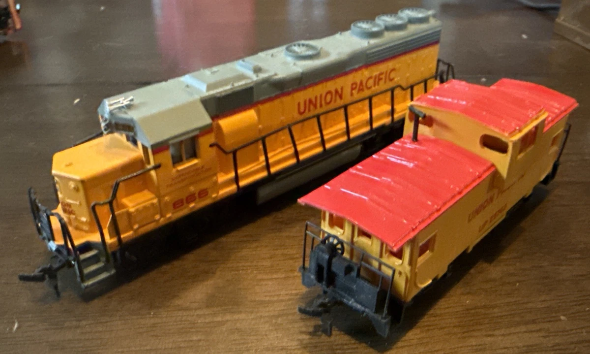 Bachmann Union Pacific HO Scale Model Railroad Locomotives for