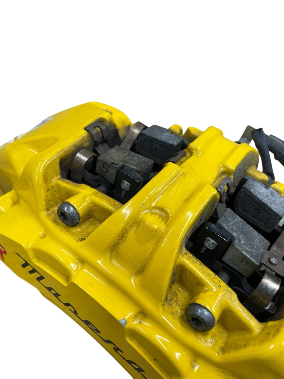 2023-2026 MASERATI GRECALE GT M182 FRONT RIGHT YELLOW BRAKE CALIPER 670214644