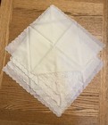 4 Cream Embroidered Cloth Napkins With Scalloped Edges Unused 16”x16” — photo 5