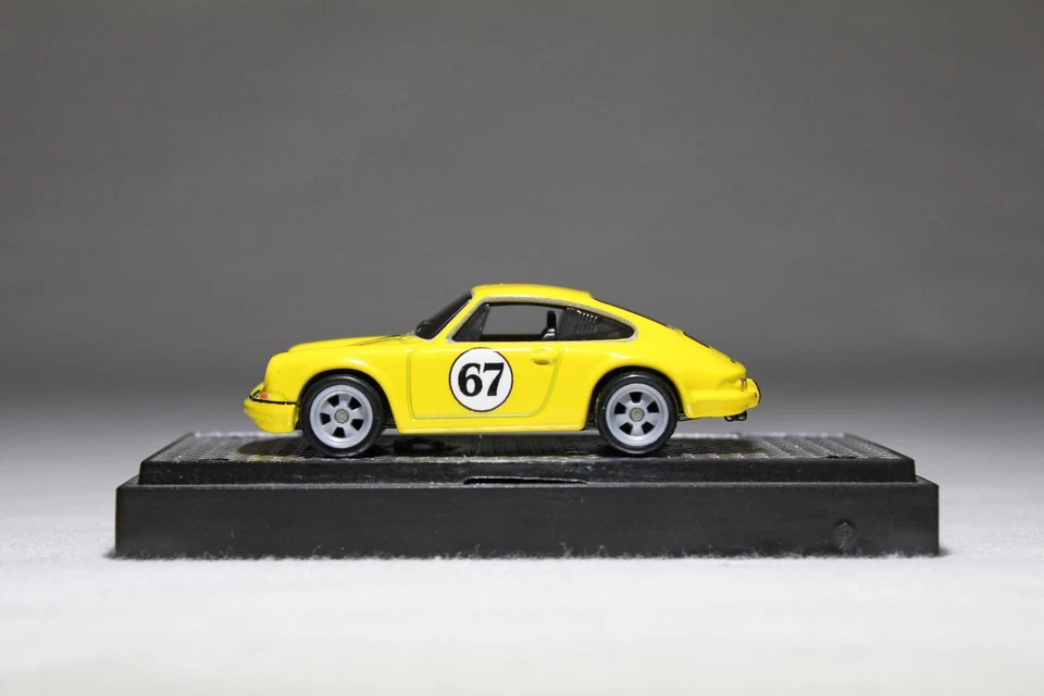 Porsche 911 R 1967 Hot Wheels Premium Diorama Garage equipamiento suelto Foto 2 de 4