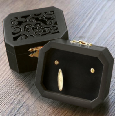 BLACK OCTAGON WOODEN WIND UP MUSIC BOX :   SUPER MARIO - GROUND THEME  