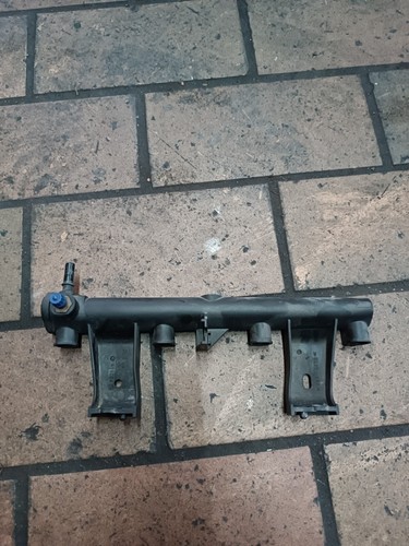 Original Peugeot Citroen 80kW 109PS TU5JP4 Einspritzleiste Düsenstock 9650764780