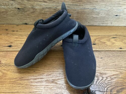 Womens Nike Slipper Bootie Sz 5 Black - Picture 1 of 5