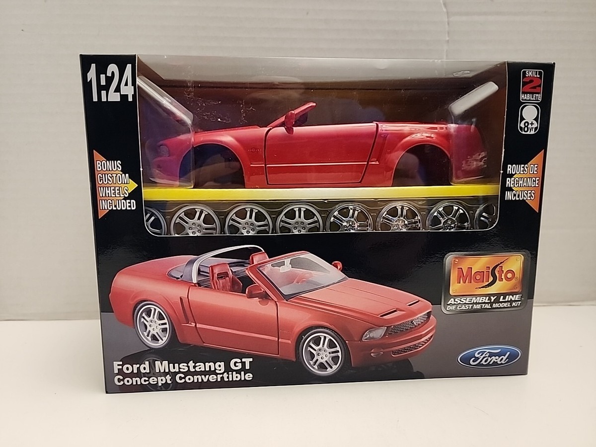 Ford Mustang GT Concept Convertible Red Diecast Metal 1:24 Maisto