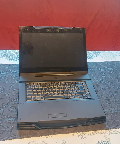 DELL ALIENWARE M15x Intel Core i7