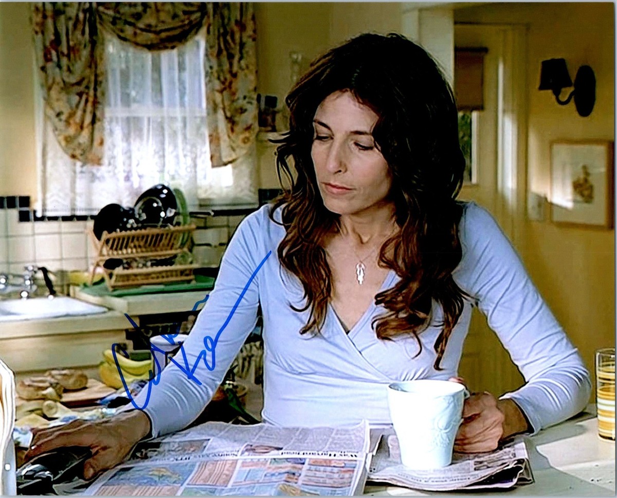 CATHERINE KEENER Signed Autographed THE 40 YEAR OLD VIRGIN 8X10