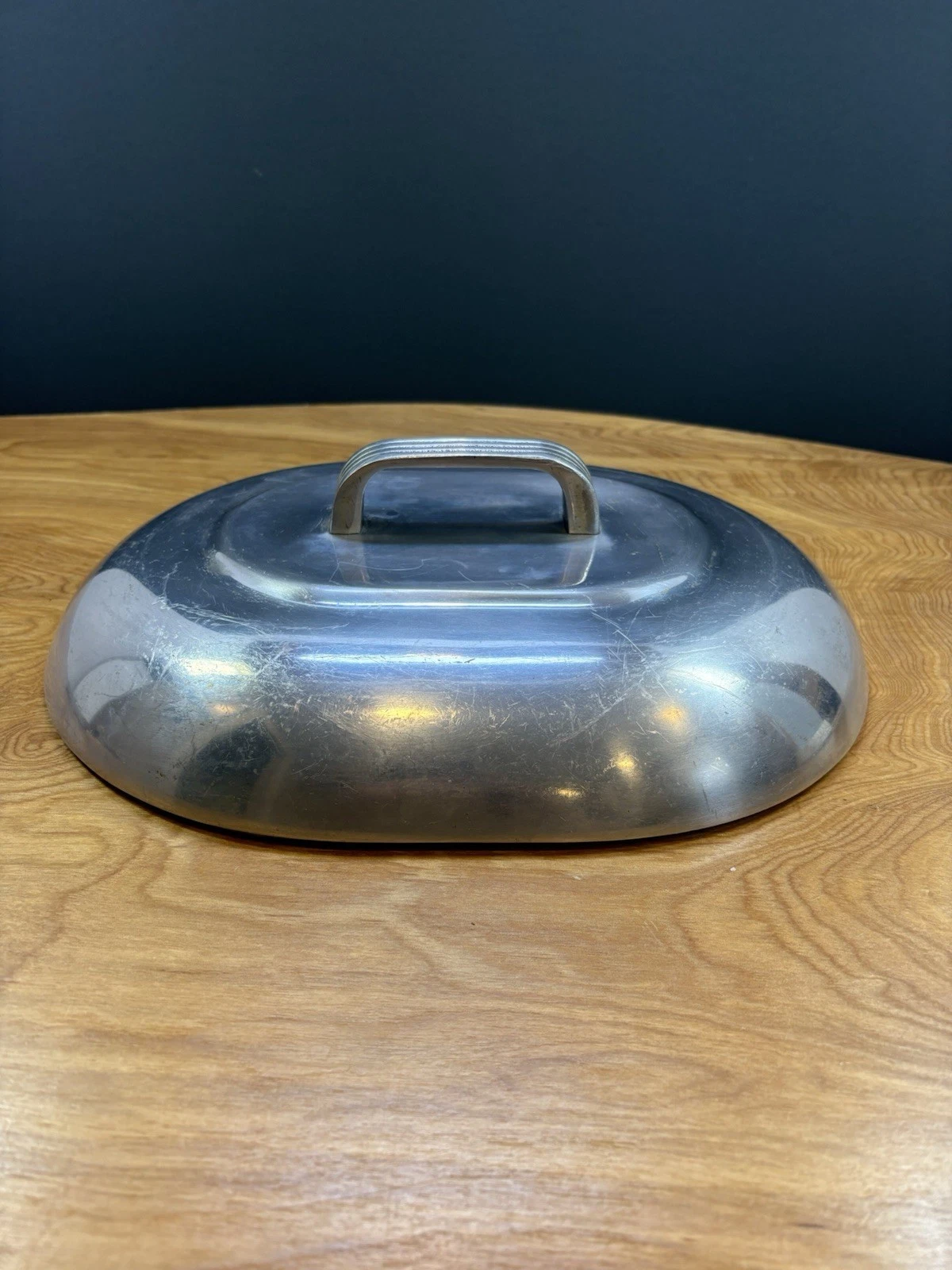 Vintage Magnalite Aluminum Dutch Oven Roaster 13" x 10" Replacement Lid Only!!
Opens in a new window