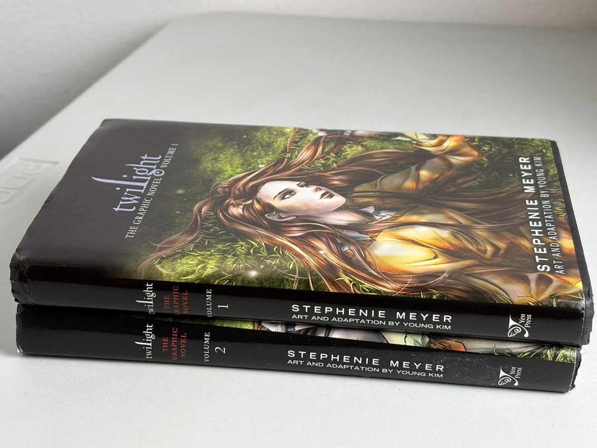 Twilight Graphic Novels Vol 1 & 2 Stephenie Meyer OOP HC *read* | eBay