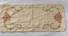 Linen Dresser Table Runner Hand Embroidered Vintage Flowers Vines 8X18" READ