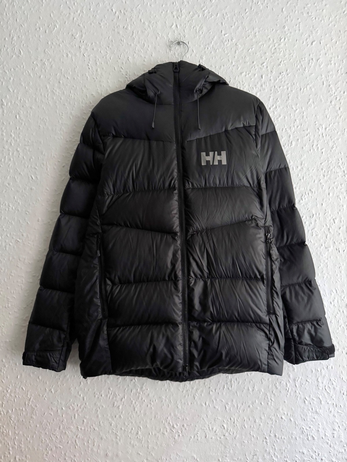 Men's Helly Hansen Black Winter Down Puffer Coat M - Like New!