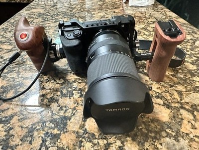Sony Alpha A6400 24.2MP Digital Camera - Black (Kit with 18-300mm Tamaron Lense)