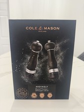 Cole & Mason Ardingly Salt and Pepper Set Olive Green Wood Brand New