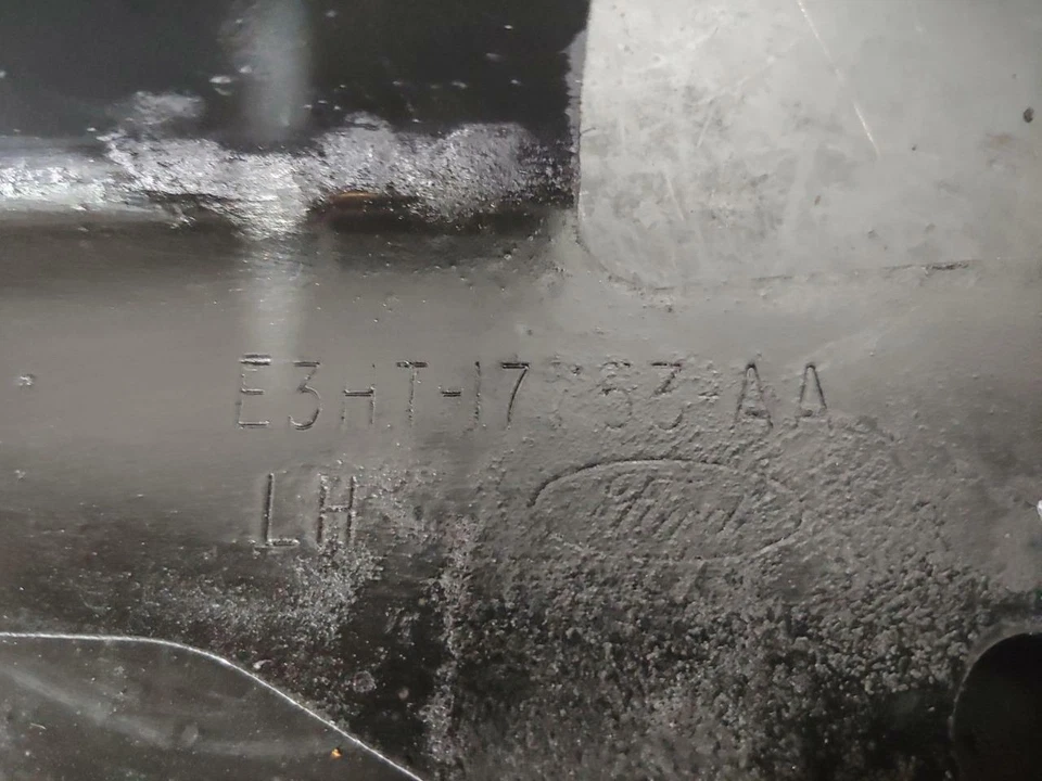 Soporte de camioneta Ford F700 1986 E3HT-17753-AA LH Foto 4 de 4