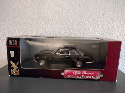 1:18 Road Signature Alfa Romeo 1965 Guilia Sprint GTA