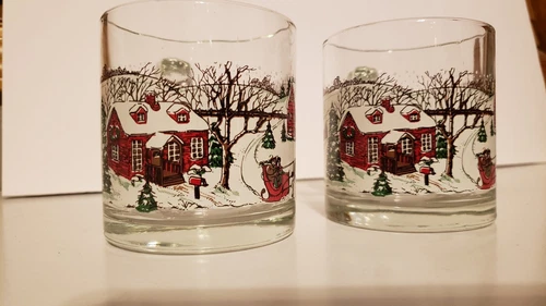 Libbey Christmas Scene Glass Mug Cup 12 Oz Set of 2 Made in USA
