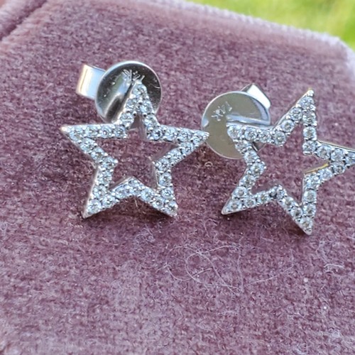 14K SOLID WHITE GOLD ROUND DIAMOND STAR STUD EARRINGS - Picture 2 of 23