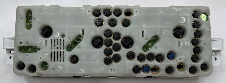 Cuadro de instrumentos Isuzu Trooper 2000 2001 4x4 OEM 8972194771 Foto 4 de 4