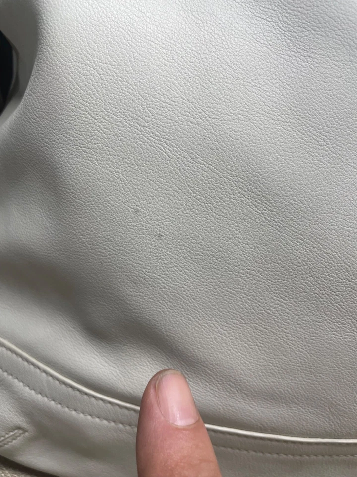 Bolso de mano Coach blanco roto vintage 12" x 13" ver fotos Foto 4 de 4