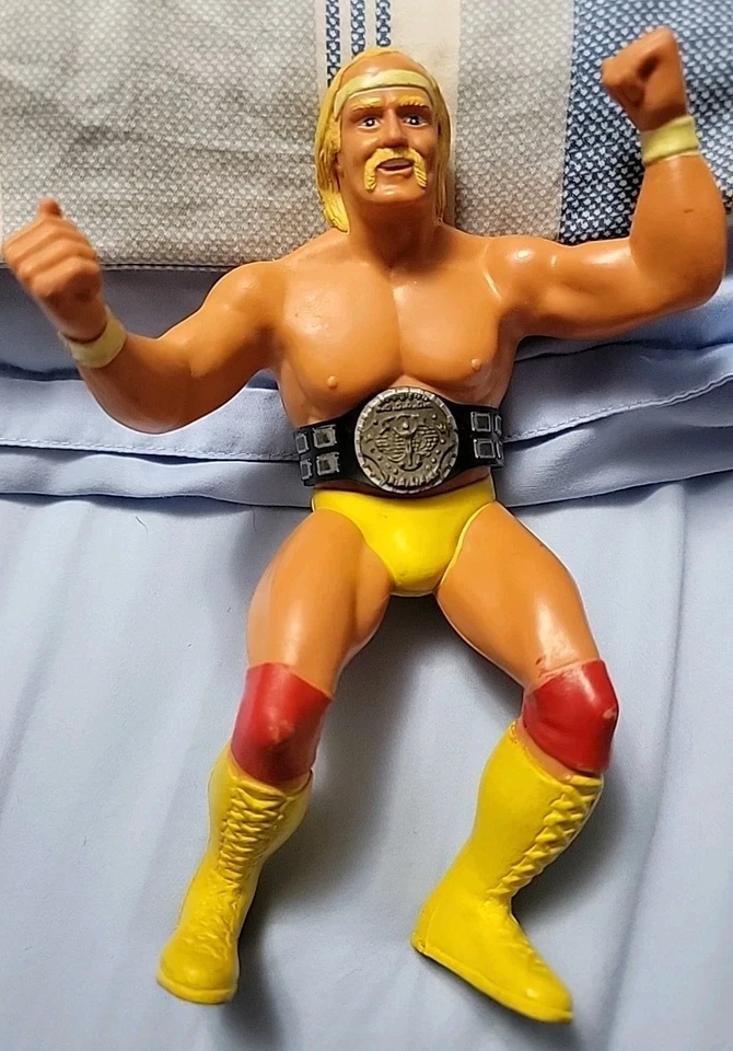De colección 1984 LJN WWF Wrestling Superstars Hulk original con cinturón Foto 2 de 4