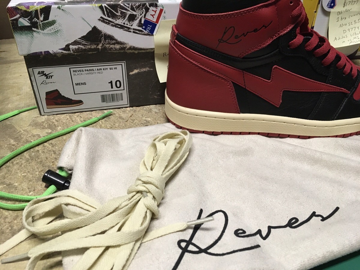 DS MENS REVES PARIS AIR KIY 85 HI W/CARRYBAG BANNED BLACK RED SZ 10  AUTHENTIC