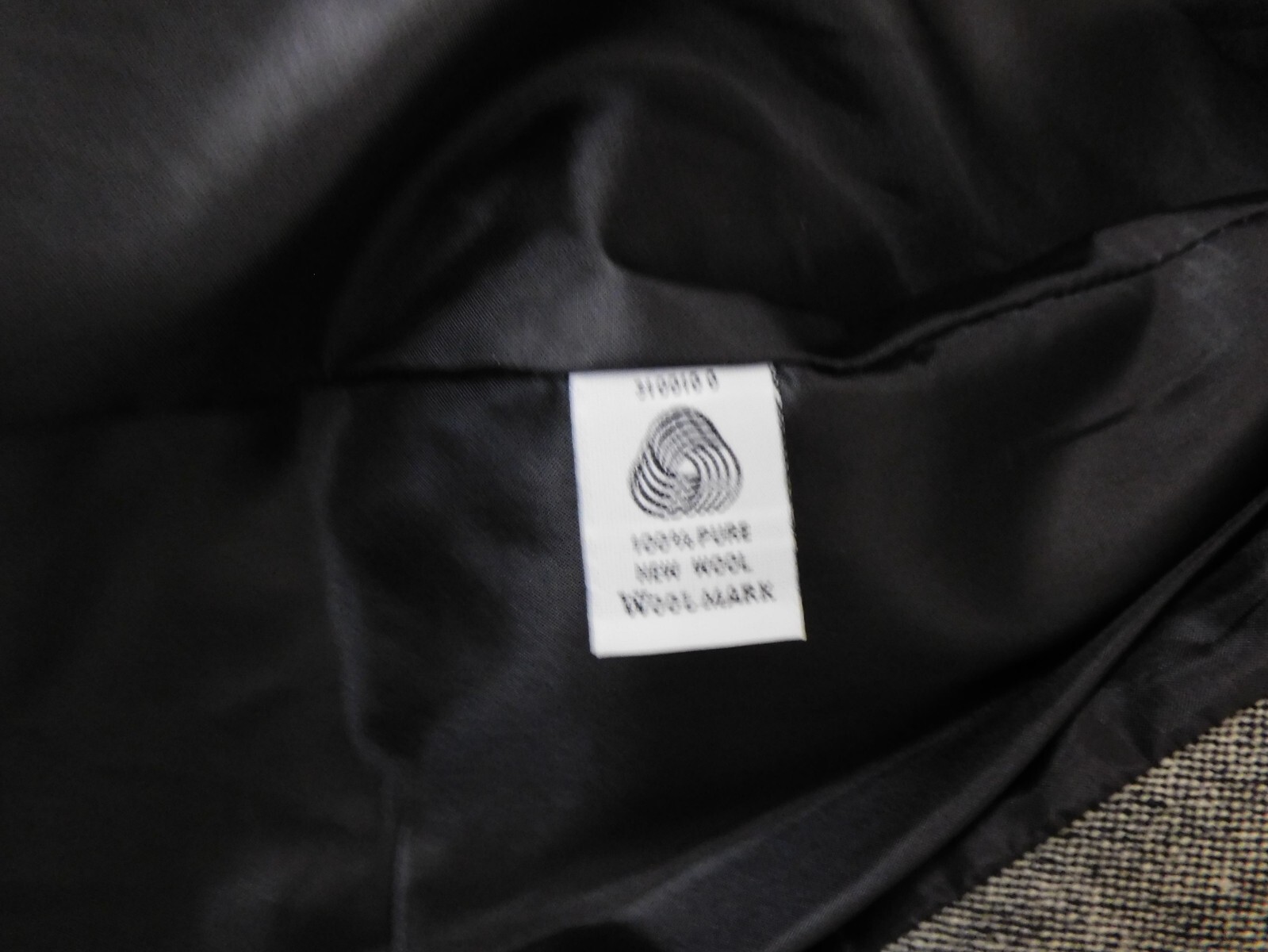 Pendleton 100% Virgin Wool Gray 2 Button Ladies B… - image 8