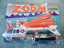 Helicopter ZOOM COPTER Flies Over 100 FT. No Batteries Needed Item 919  New