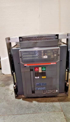 ABB SACE E3H32 3200A  3 POLE ACB SUPERIOR QUALITY PRODUCT SHIPPING WORLDWIDE
