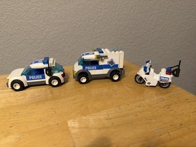 LEGO City Police Headquarters (7744) 100% w/ Minifigures & Manuals