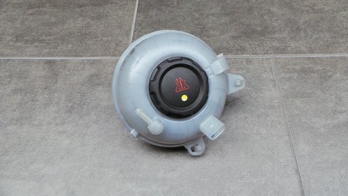 AUDI VW SKODA SEAT Ausgleichsbehälter Kühlwasser 13.659 km 5Q0121407 G