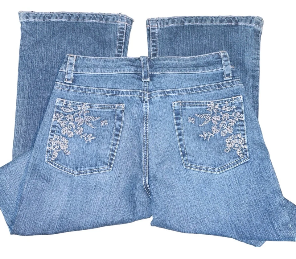 Pure Color Bootcut Leg Jeans Women's Size 28 Mid Rise New - Image 3 of 3