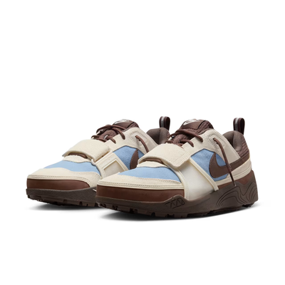 Size 11.5 - Nike Travis Scott x Zoom Field Jaxx Leche Blue for 