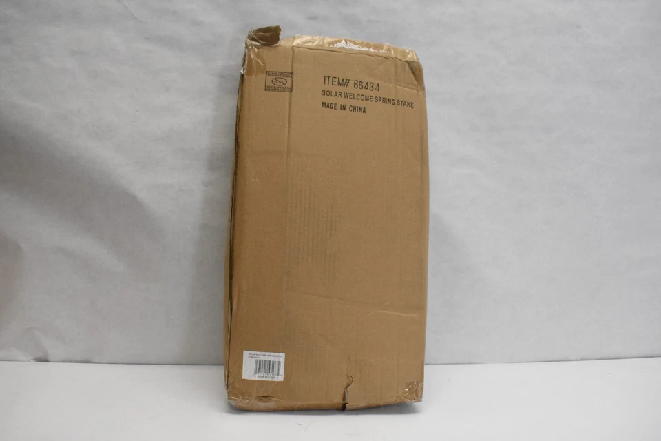 Solar Powered Welcome Spring Outdoor Garden Stake Birds Sitting On Fence - Image 2 of 4