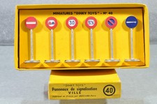 CB047 Dinky Toys France #40 Panneaux de Signalisation "VILLE" B/b