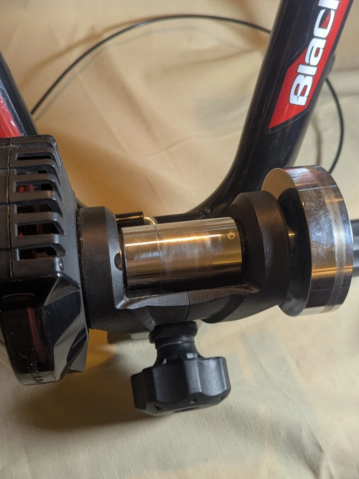 Blackburn Tech Mag 6-Level Magnetic Resistance Bike Trainer - Image 3 of 4