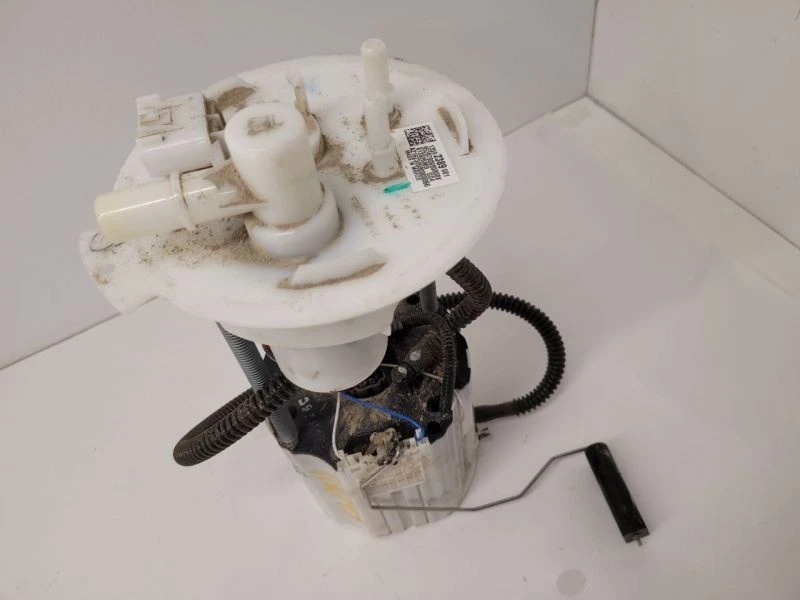 2013-2022 CHEVROLET TRAX Fuel Pump Assembly AWD Opt F46 13516865 - Image 2 of 4
