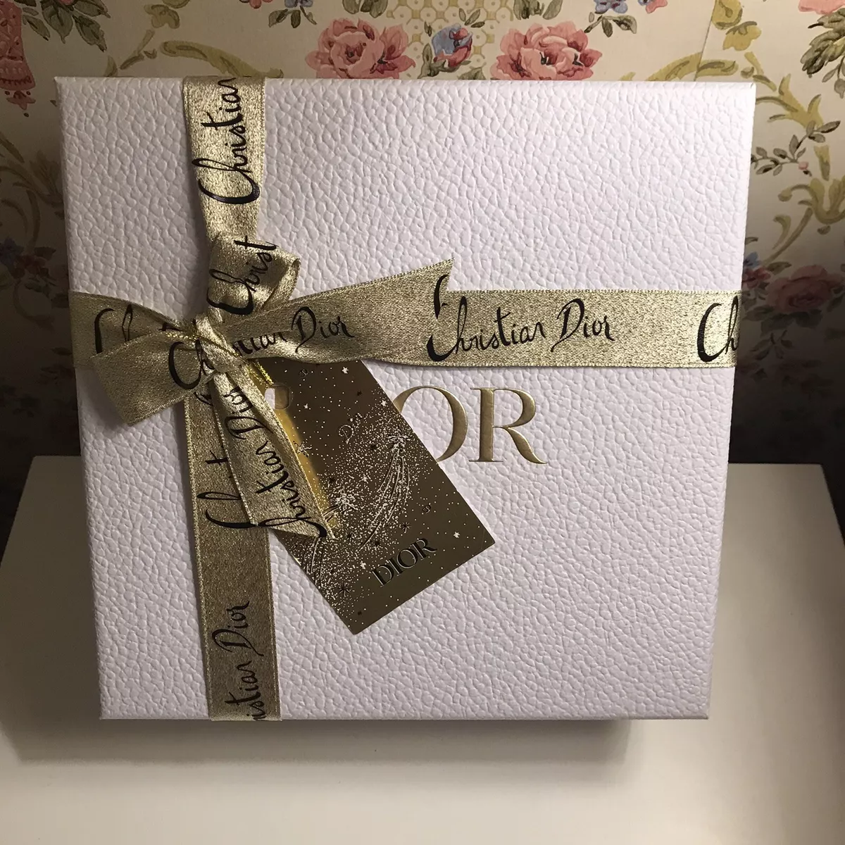 Brand new Christian Dior Gold Large gift box With Ribbon&tissue Limited  Edition