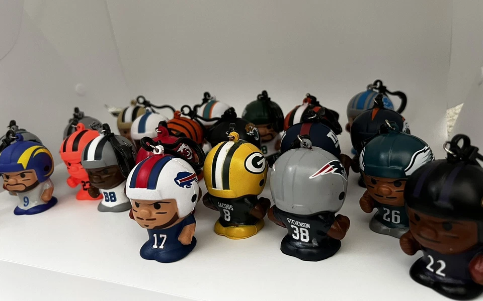 NFL Squeezmates Serie 7 (2025) Figuras Individuales con Mosquetón Elige tus Equipos Foto 3 de 4