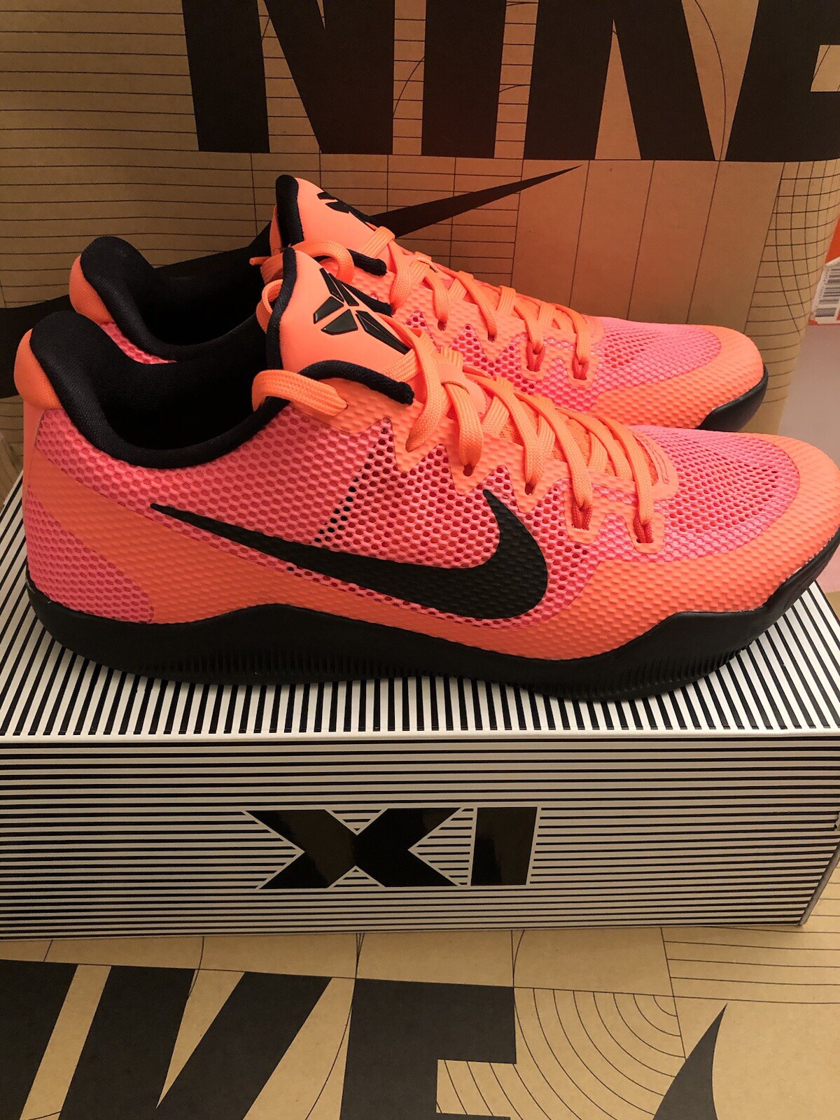 Nike Kobe 11 EM Low Barcelona Size 11 836183-806 Brand New OG All VERY RARE
