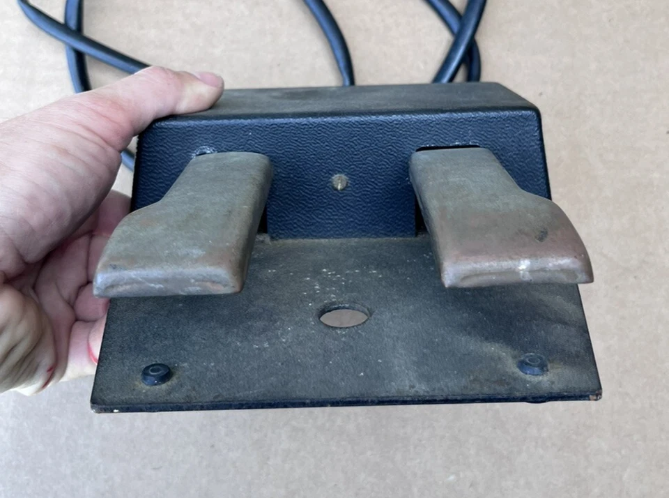 Teclado de piano profesional Farfisa de colección raro accesorio de pedal solo Foto 3 de 4