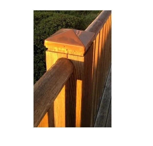 Acabados de tapas de poste de valla piramidal de cobre Std 4x4 (3 5/8" 92 mm) - pátina Foto 3 de 4