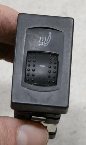 VW Passat 3B Limo Bj 1999 Schalter Sitzheizung Links Fahrer #59783-B405