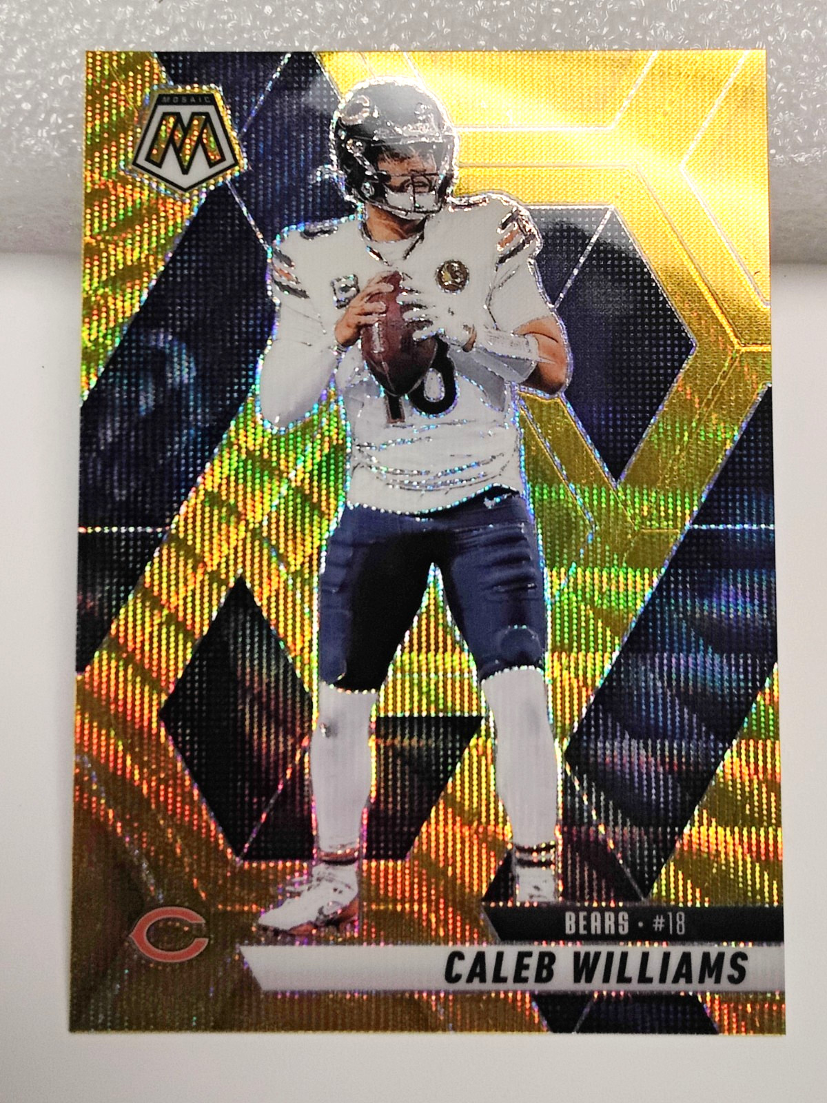 2025 MOSAIC CALEB WILLIAMS #22 GOLD WAVE 04/10 CHICAGO BEARS